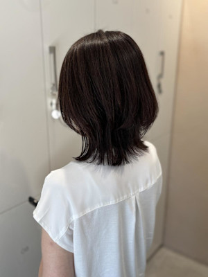 外ハネミディアムスタイル