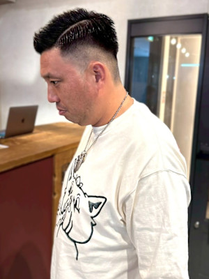 スキンフェード 眉カット メンズショート 刈り上げ ビジネス