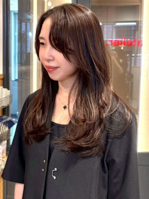 アッシュブラウン 顔周りレイヤー 韓国風ヘア 髪質改善