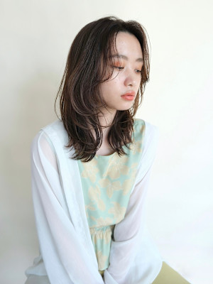 くびれミディ/顔まわりレイヤー/艶カラー