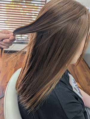 憧れのツヤ髪とさりげないインナーカラー