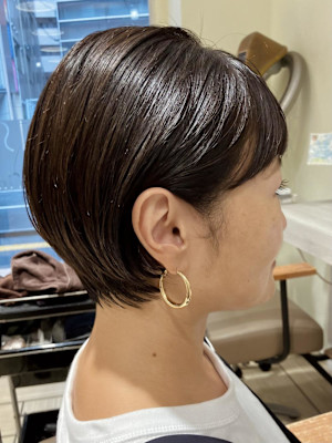 地毛を生かしたツートンカラーショート