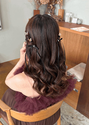 《花屋併設》ハーフアップ　ハーフツイン