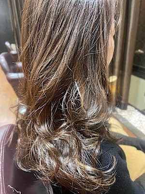 HAIR DESIGN + GOLDEN ROCK×スタイル