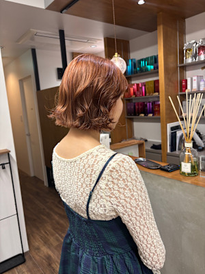 オレンジブラウン×動きがあるボブ