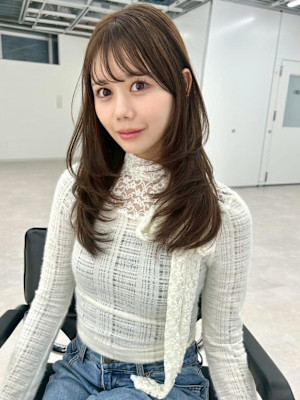 ブラウンベージュ レイヤーカット 韓国ヘア 髪質改善 銀座
