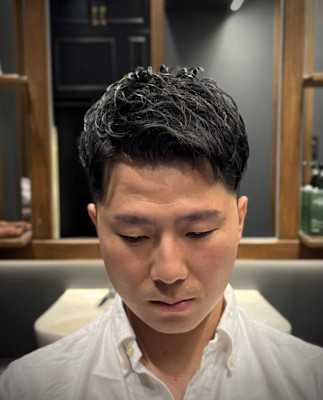 メンズショート　刈り上げ　フェード　