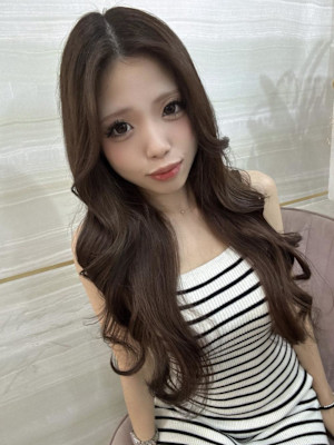 《鈴木茉奈》アッシュブラウン/くびれ巻き/大宮