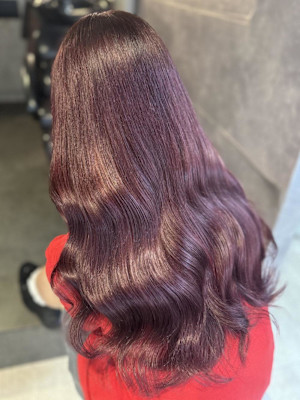 《鈴木茉奈》ブリーチなし/チェリーレッド/大宮