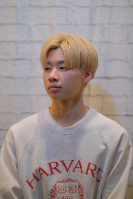 ツーブロックナチュラルセンターパート