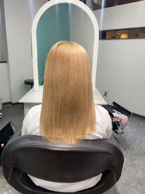 ハイトーンだけど縮毛！？