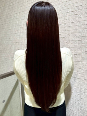 艶髪ロングヘア サラツヤ 髪質改善トリートメント ブラウン