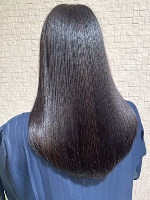艶髪 髪質改善トリートメント セミロング ストレートヘア