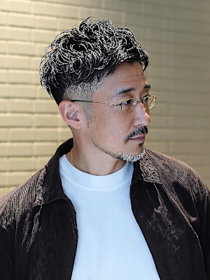 メンズショートヘア