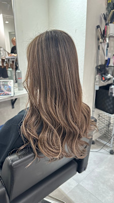 ロングバレイヤージュ透明感くすみベージュ20代30代40代