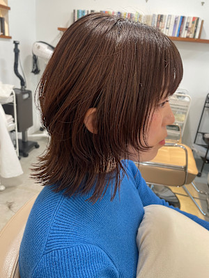 ミディアムレイヤー/ウルフカット/ブラウンカラー