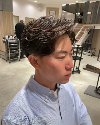 セットが楽になる自然な動きのパーマ【三軒茶屋】