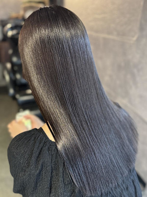 《鈴木茉奈》ダークブラウン/艶髪/秋カラー/大宮