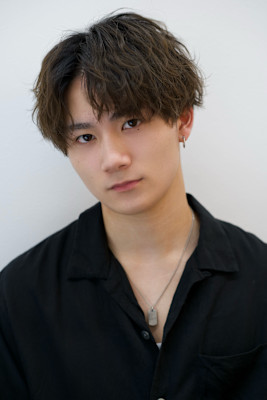 シャドウパーマ　センターパート