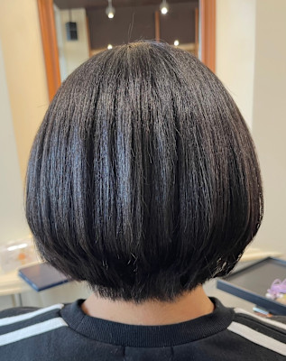 【強いクセ毛でも諦めないで！】自然で艷やかなストレートボブ