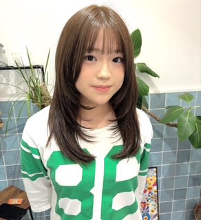 韓国風顔周りレイヤーカット