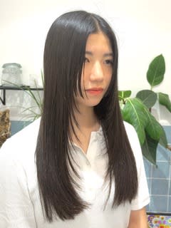 韓国風顔周りレイヤーカット