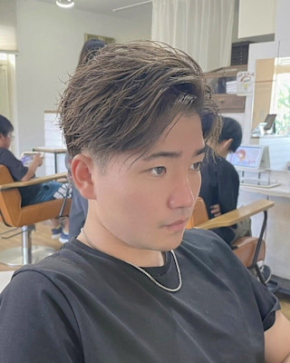 アップバングショート