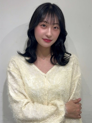 ブルーブラック ネイビー ミディアム ゆる巻き ウェーブ