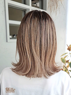 <福岡/天神/大名/赤坂>20代30代40代ミディアムヘア