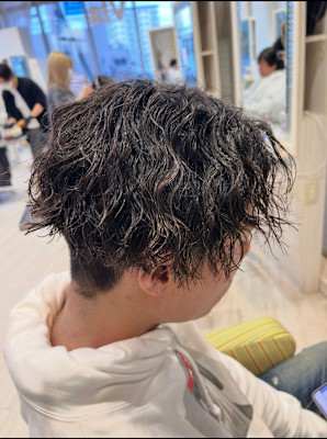 無造作ウェーブのツイストスパイラル