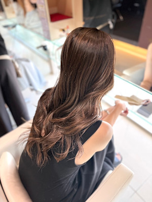 ハイライトベージュ/レイヤーカット/アッシュベージュ/巻き髪