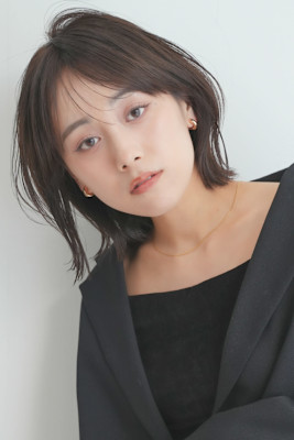 20代30代40代レイヤーカット/オリーブベージュ/前髪あり