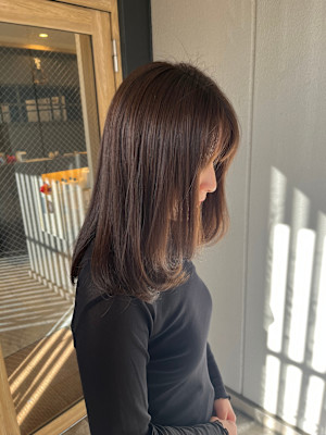 ミディアム ブラウンカラー