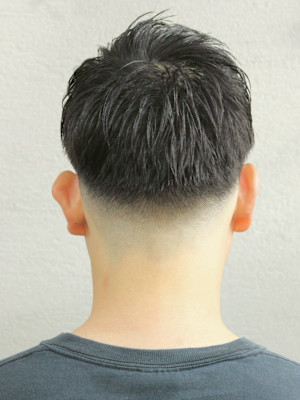 フェードカット［メンズカット/フェード/眉カット］