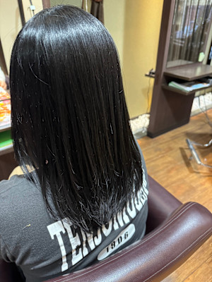 HAIR DESIGN + GOLDEN ROCK×スタイル