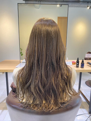 髪質改善ヘアエステサロンSHIKIORI×スタイル