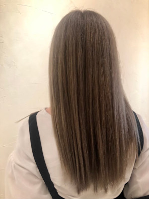 髪質改善ヘアエステ&縮毛矯正専門店Racicu×スタイル