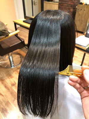 髪質改善ヘアエステ&縮毛矯正専門店Racicu×スタイル