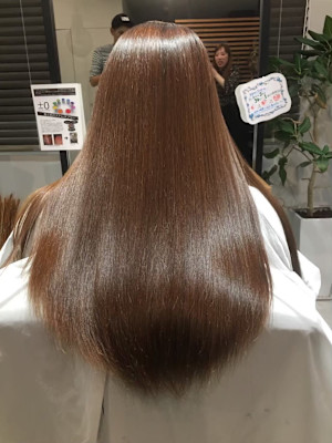 髪質改善ヘアエステ&縮毛矯正専門店Racicu×スタイル