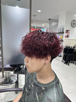 赤×波巻きパーマ