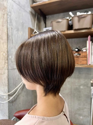 ベージュショートグラデーション