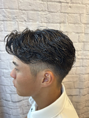 癖のない髪に"自然なクセ"を