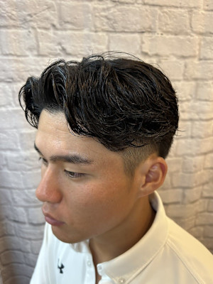 癖のない髪に"自然なクセ"を