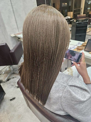 【'BEBE(ベベ)／札幌市・大通・狸小路】デザインカラー