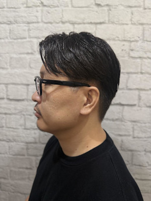 ツーブロックナチュラルサイドパート