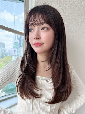 結んでもかわいいくびれセミロング × ミルクティーベージュ