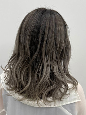 アッシュベージュ