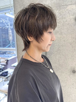 吉瀬美智子さん風マッシュウルフ/白髪ぼかしカラー