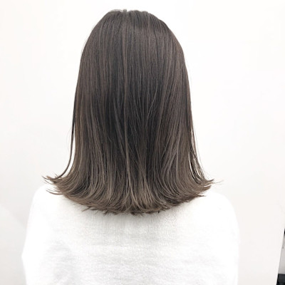 グレーアッシュ