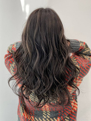 ベージュカラー